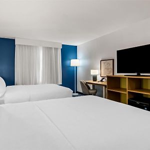 Queen Room Two Queen Beds